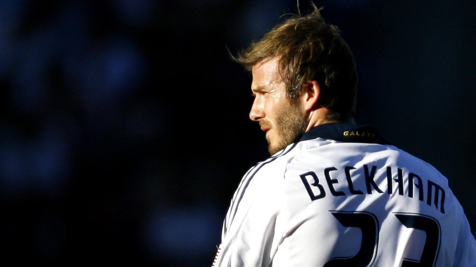 英超争冠白热化，曼城、阿森纳、利物浦三强鏖战，悬念持续至末轮