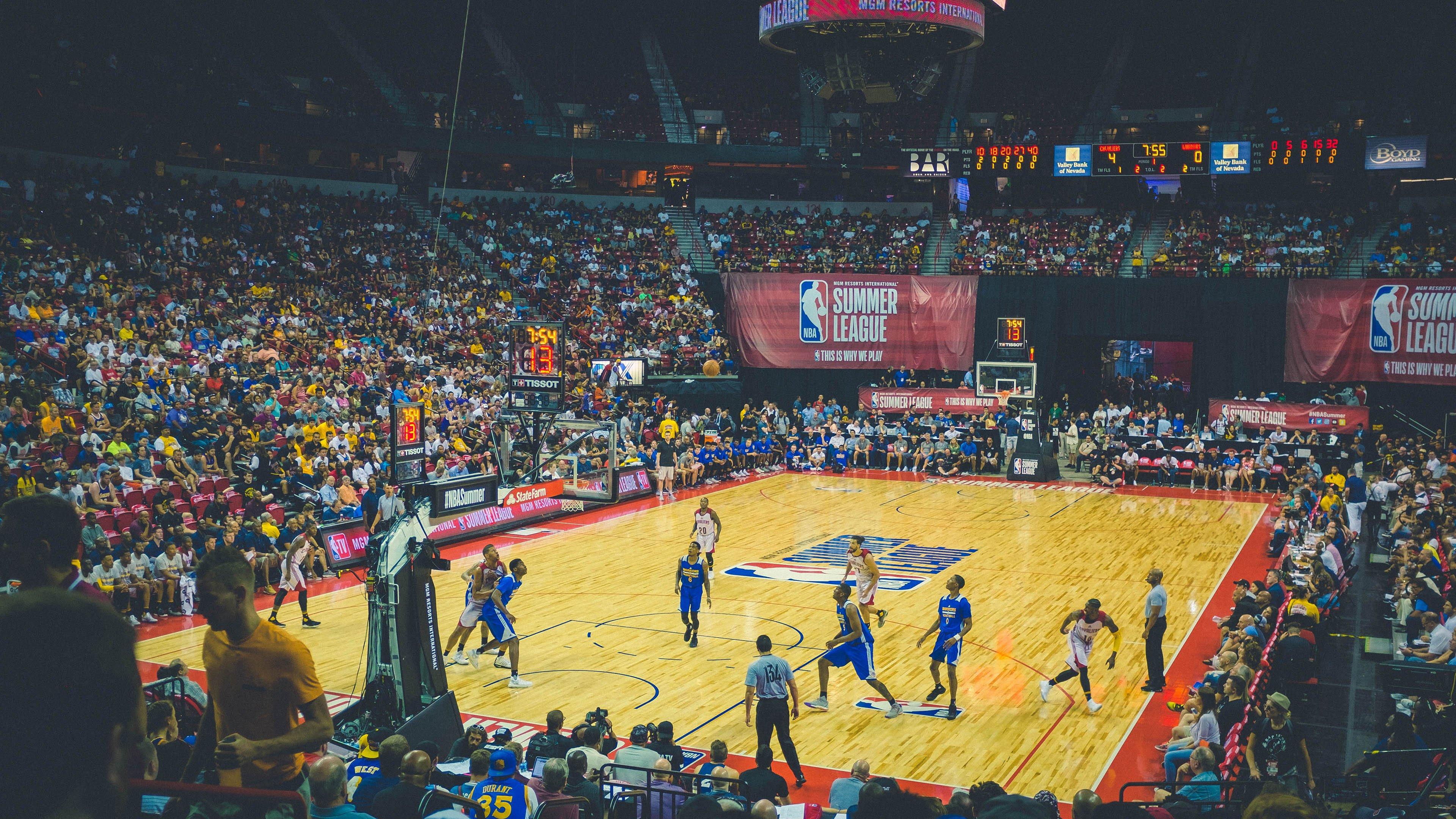 欧陆焦点,慕尼黑安联获2028欧冠终局殊荣 巴塞罗那与伦敦角逐2029巅峰主办权